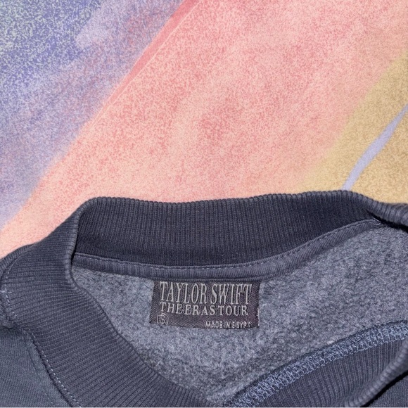 RARE Taylor Swift Blue Crewneck Sweater - Size S oversized - Picture 5 of 6